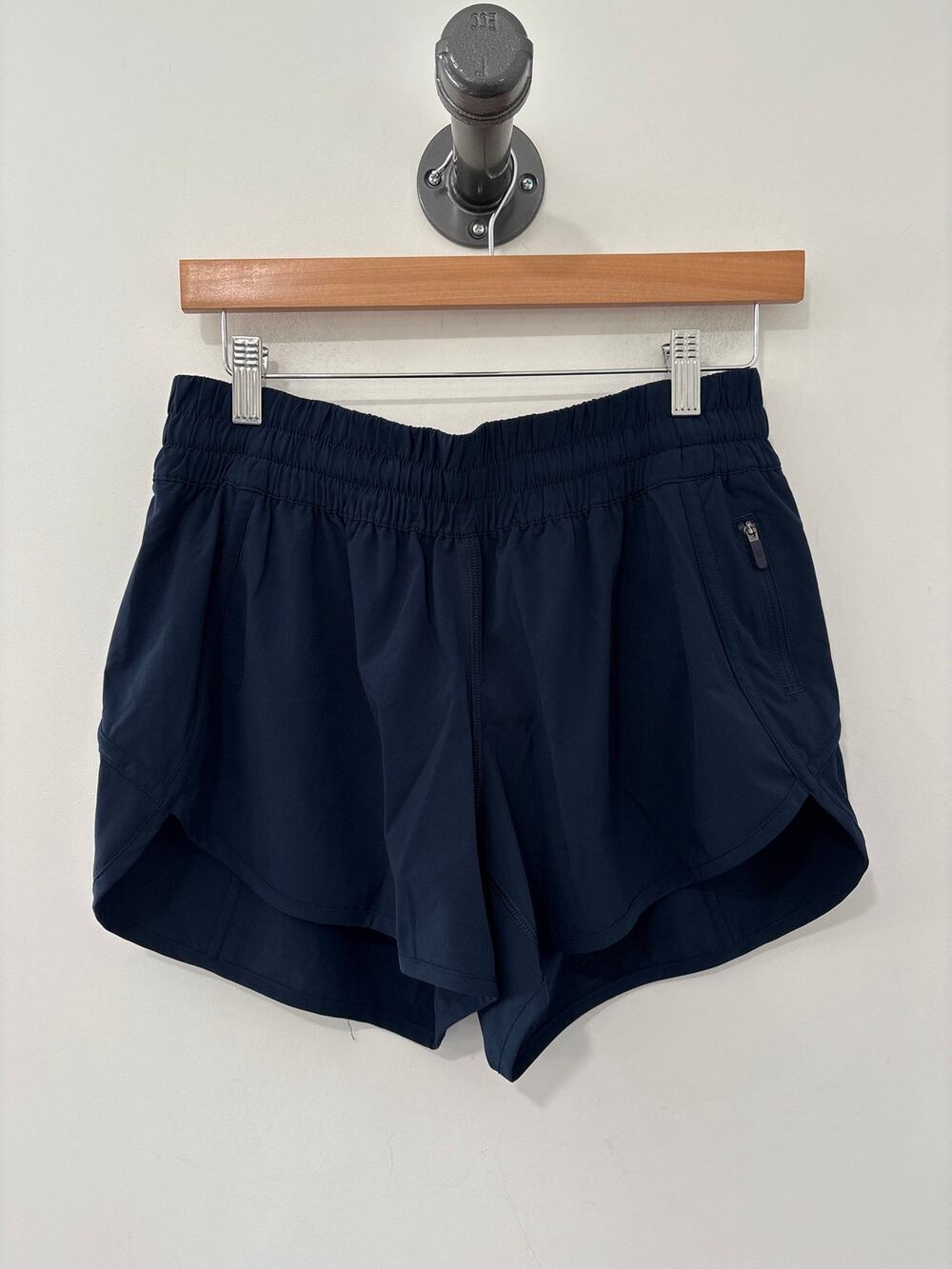 Lululemon Tracker Shorts V Blue Size 10